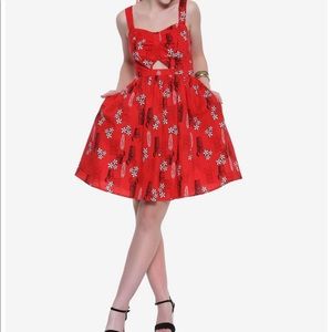 Large Hot Topic Disney dress